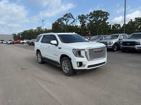 Used 2021 GMC Yukon Denali AWD/4WD image 4