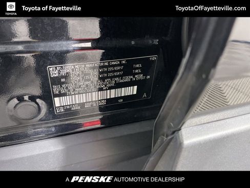 Used 2025 Toyota RAV4 XLE FWD image 32