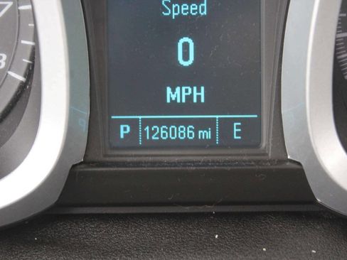 Used 2015 Chevrolet Equinox LS FWD image 8