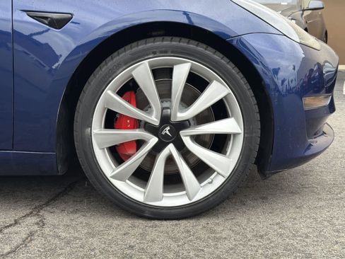Used 2019 Tesla Model 3 Long Range image 37