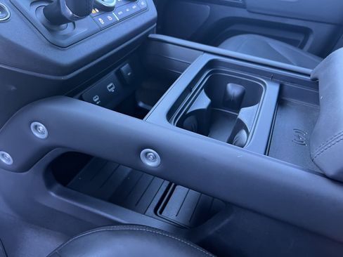 Certified 2023 Land Rover Defender 110 V8 image 27