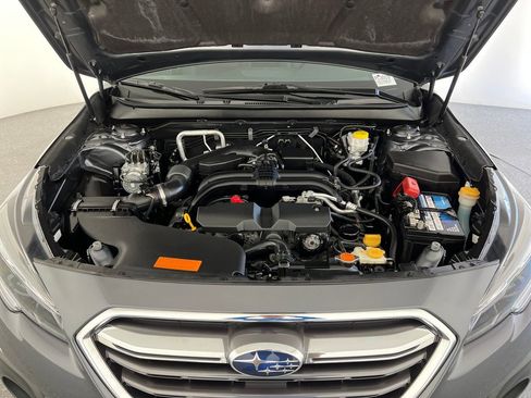 Used 2019 Subaru Outback 2.5i Limited AWD/4WD image 24