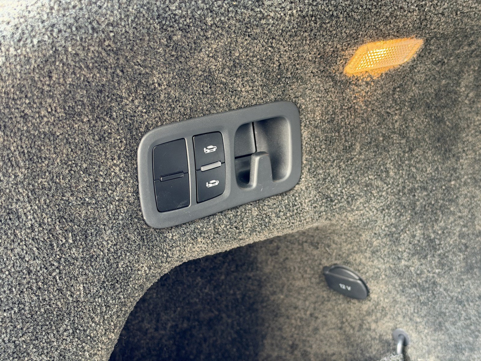 Certified 2021 Bentley Bentayga AWD/4WD image 40