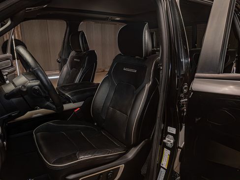Used 2019 RAM 1500 Laramie AWD/4WD image 21