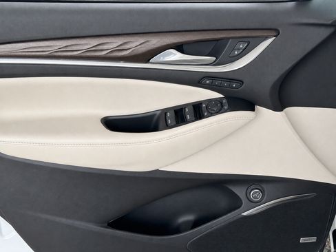 Used 2023 Buick Enclave Avenir w/ Avenir Technology Package FWD image 3
