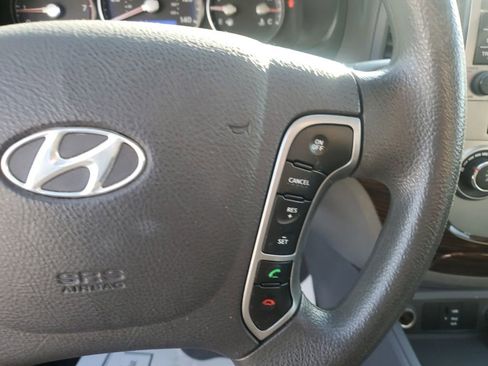 Used 2011 Hyundai Santa Fe GLS image 17