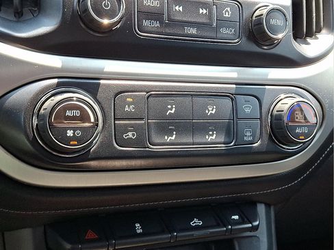 Used 2016 GMC Canyon SLE w/ SLE Convenience Package RWD image 13