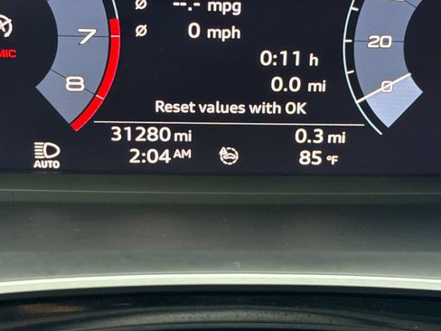 Used 2020 Audi Q3 2.0T Premium w/ Convenience Package AWD/4WD image 23