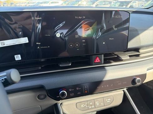 New 2026 Kia Carnival EX FWD image 18