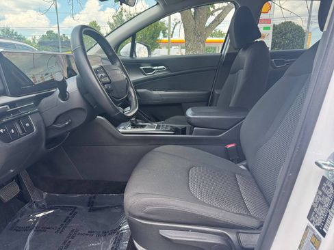 Used 2026 Kia Sportage LX AWD/4WD image 27