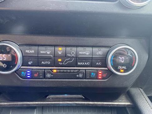 Used 2021 Ford Expedition Max Limited AWD/4WD image 19