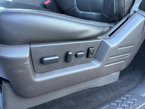 Used 2014 Ford F150 Lariat w/ Equipment Group 502A Luxury AWD/4WD image 13
