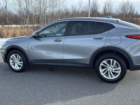 Used 2024 Buick Envista Preferred w/ Convenience I Package image 10