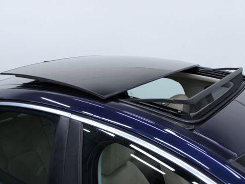 Used 2016 Jaguar XF Prestige image 7