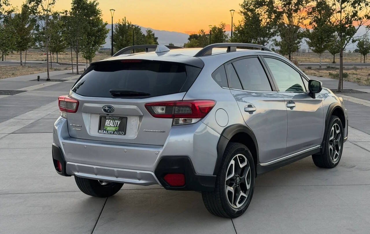 Used 2020 Subaru Crosstrek 2.0i Limited w/ Moonroof Package w/Navigation AWD/4WD image 6