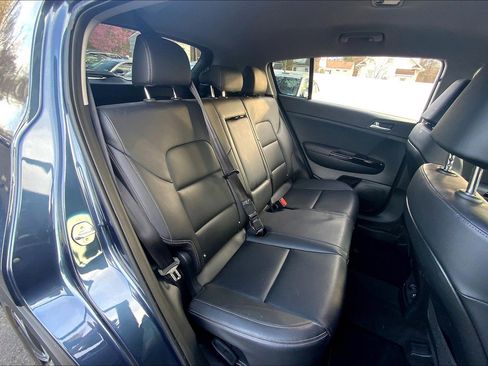 Used 2021 Kia Sportage EX image 27