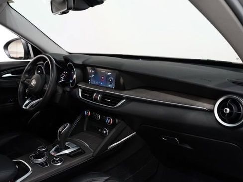Used 2020 Alfa Romeo Stelvio Ti w/ Active Blind Spot Package AWD/4WD image 16