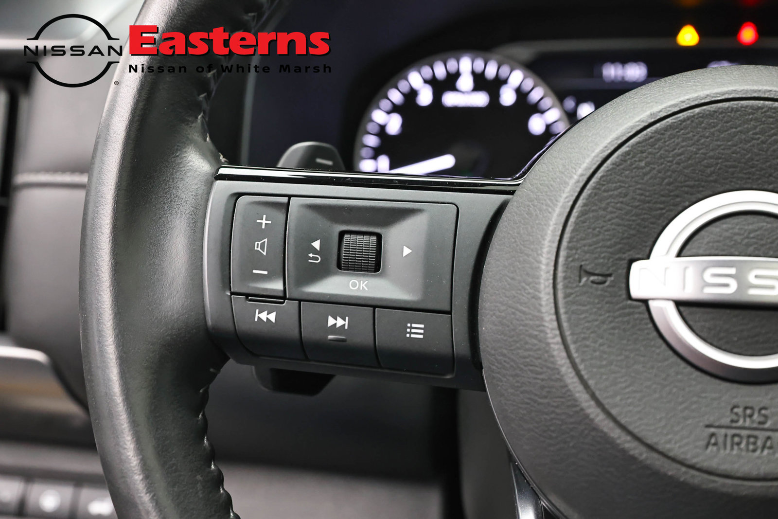 Used 2024 Nissan Pathfinder SL AWD/4WD image 73