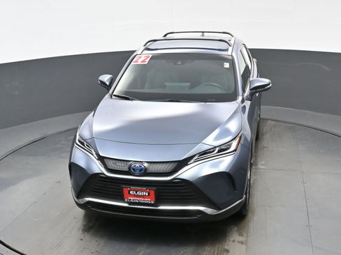 Used 2022 Toyota Venza XLE image 36