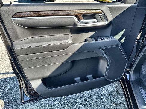 New 2026 GMC Sierra 1500 Elevation image 21