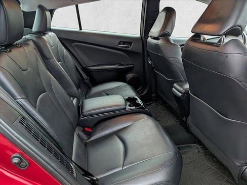 Used 2018 Toyota Prius Prime Advanced image 20