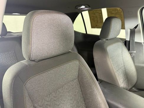 Used 2024 Chevrolet Equinox LT FWD image 32