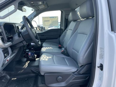 New 2025 Ford F550 4x4 Regular Cab Super Duty image 8