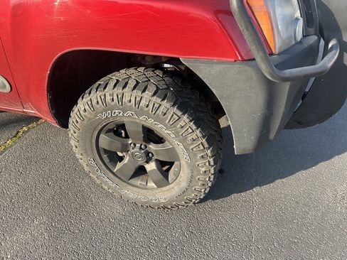 Used 2013 Nissan Xterra S w/ Value Package image 12