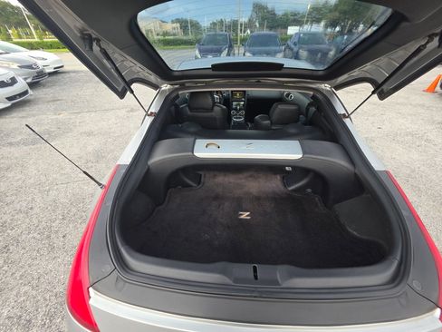 Used 2004 Nissan 350Z Touring image 14