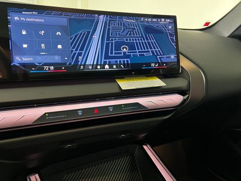 Used 2026 BMW X3 xDrive30 w/ Convenience Package image 28