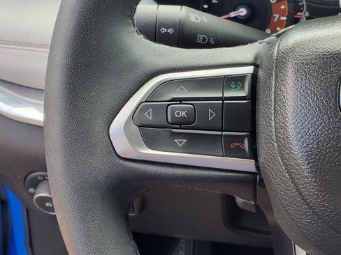 Used 2023 Jeep Compass Limited AWD/4WD image 12