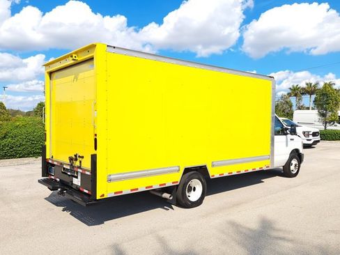 Used 2023 Ford E-350 and Econoline 350 Super Duty w/ Driver's Safety Package image 10
