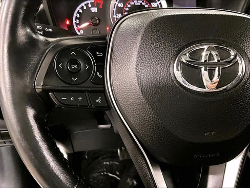 Used 2022 Toyota Corolla Cross LE w/ Moonroof Package image 24