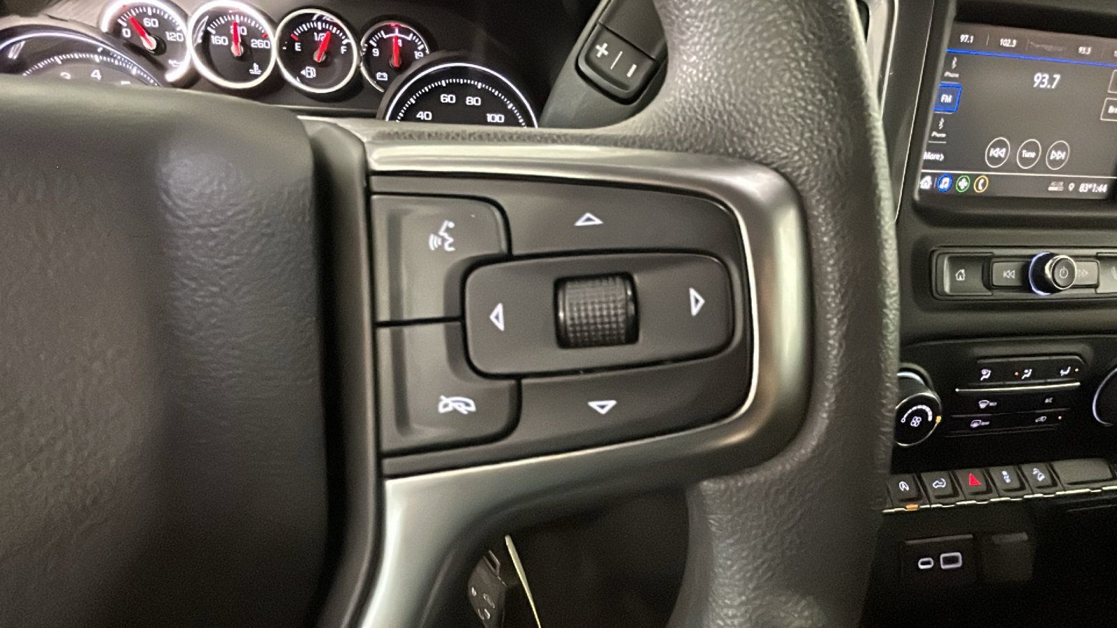 Used 2022 Chevrolet Silverado 1500 Custom Trail Boss w/ Safety Confidence Package AWD/4WD image 18