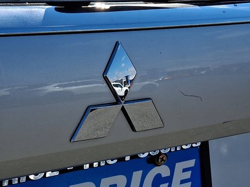 Used 2020 Mitsubishi Outlander ES AWD/4WD image 31