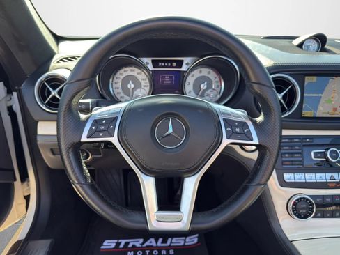 Used 2013 Mercedes-Benz SL 550 w/ Premium Pkg image 16