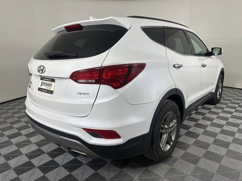 Used 2017 Hyundai Santa Fe Sport image 3