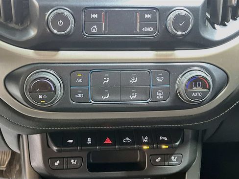 Used 2022 GMC Canyon Denali AWD/4WD image 16