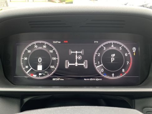Used 2018 Land Rover Discovery HSE Luxury AWD/4WD image 21