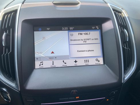 Used 2017 Ford Edge Titanium w/ Equipment Group 301A AWD/4WD image 36