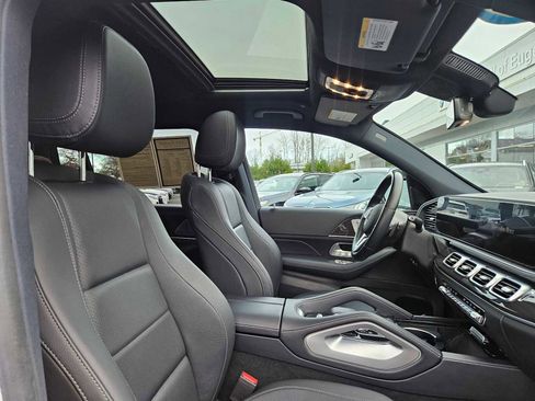 Used 2020 Mercedes-Benz GLS 450 4MATIC image 11