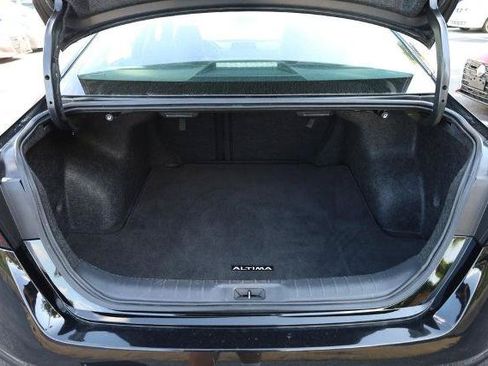 Certified 2025 Nissan Altima 2.5 SV FWD image 7