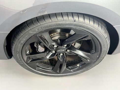 Used 2022 Chevrolet Camaro SS RWD image 28