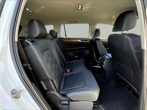 New 2026 Volkswagen Atlas SE image 24