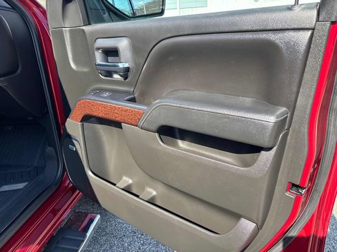 Used 2018 GMC Sierra 1500 SLT w/ SLT Premium Package AWD/4WD image 32