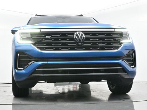 Used 2024 Volkswagen Atlas Cross Sport SEL Premium R-Line AWD/4WD image 44