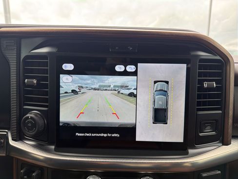 Used 2025 Ford F150 King Ranch w/ FX4 Off-Road Package image 22