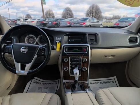 Used 2013 Volvo S60 T5 image 17