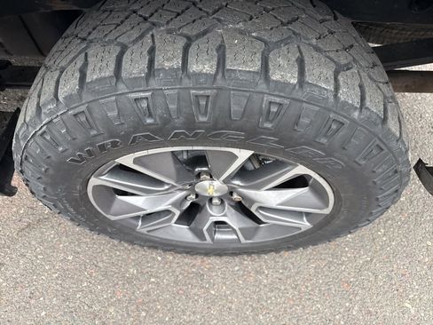 Certified 2020 Chevrolet Silverado 1500 LT w/ All-Star Edition image 16