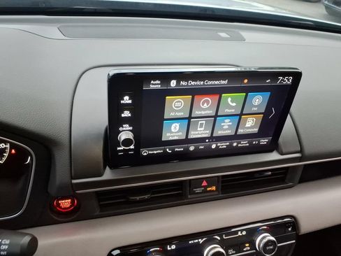Used 2024 Honda Pilot Touring image 27
